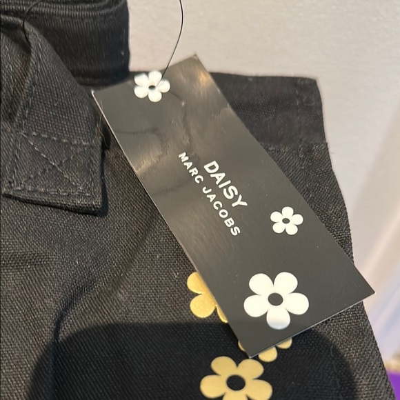 Daisy Marc Jacobs NEW Black and Gold Tote Bag - Picture 4 of 6